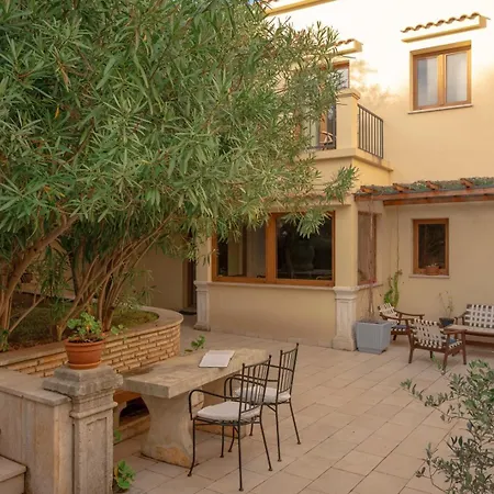 Vakantiehuis Bamboo Garden Oasis With Pool