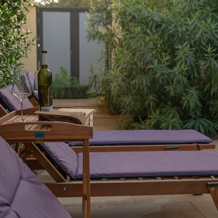 Bamboo Garden Oasis With Pool Ferienhaus Pula