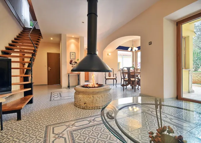 Nyaraló Bamboo Garden Oasis With Pool