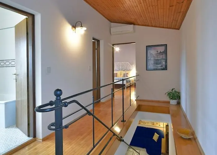 Bamboo Garden Oasis With Pool