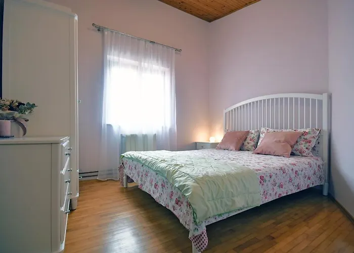 Ferienhaus Bamboo Garden Oasis With Pool Pula