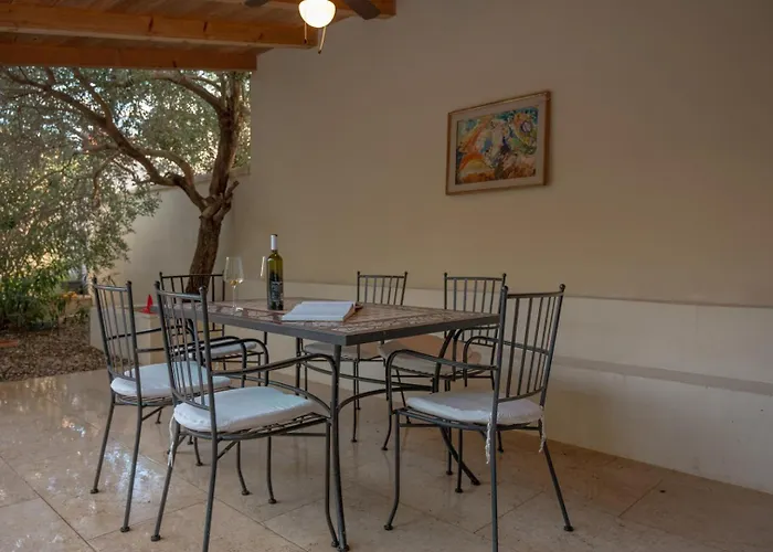 Bamboo Garden Oasis With Pool *