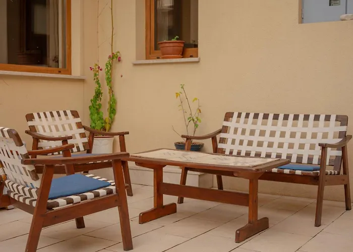 Semesterbostad Bamboo Garden Oasis With Pool